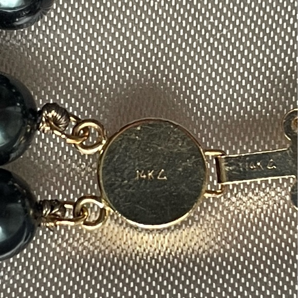 Double-Strand Black Pearl Necklace - Picture 6 of 9